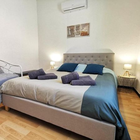 L'Hypercentre - Clim - Terrasse - Wifi Apartment Мирамас Екстериор снимка